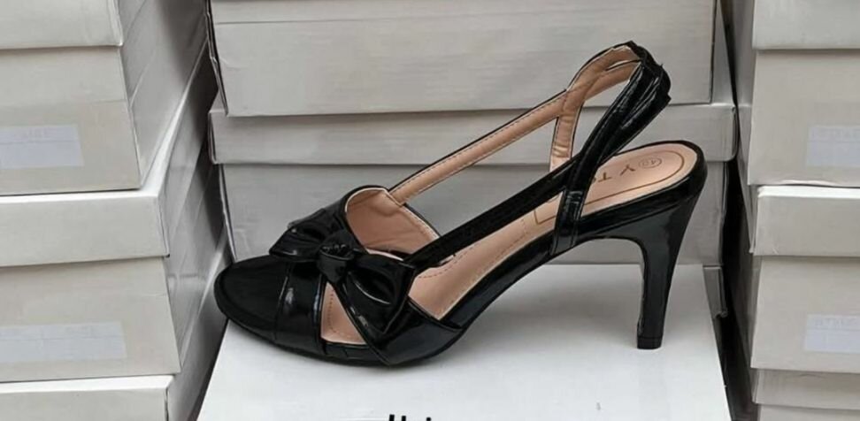 Sandales à talons élégantes