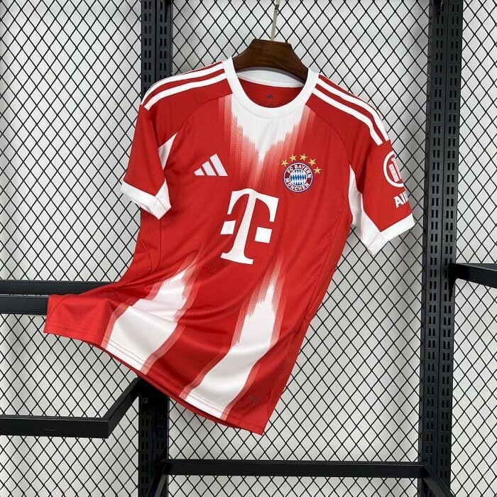 BAYERN MUNICH 25/26