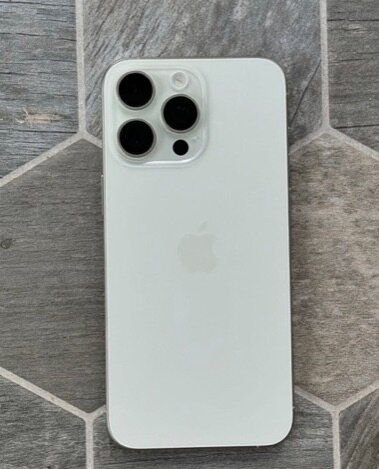 15 pro max 256gig eSim unlock