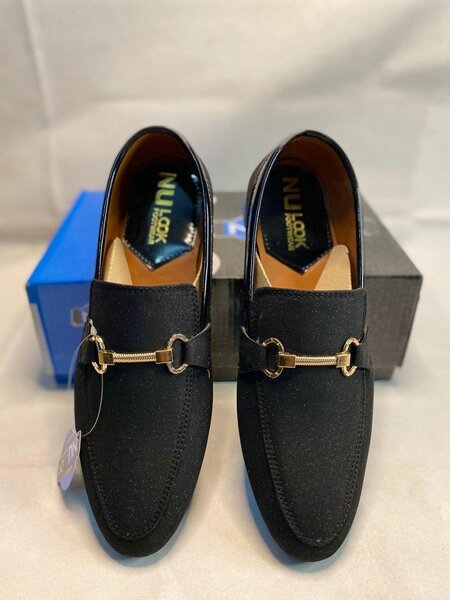 Men's dress shoes