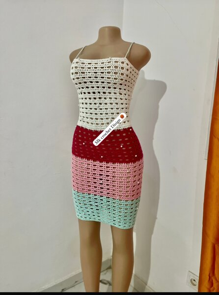 Robe Crochet Orange Élégante