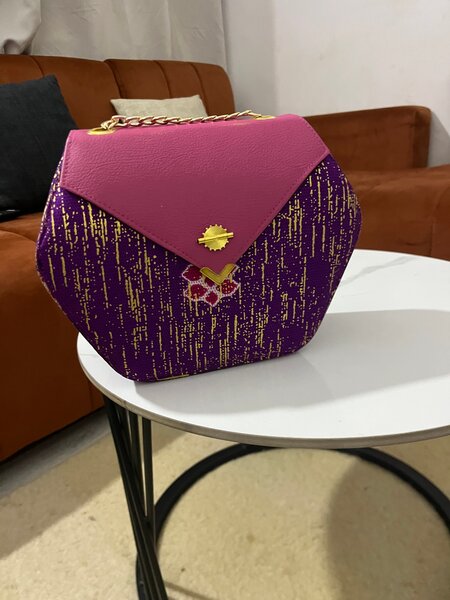 Sac à main coloré moderne