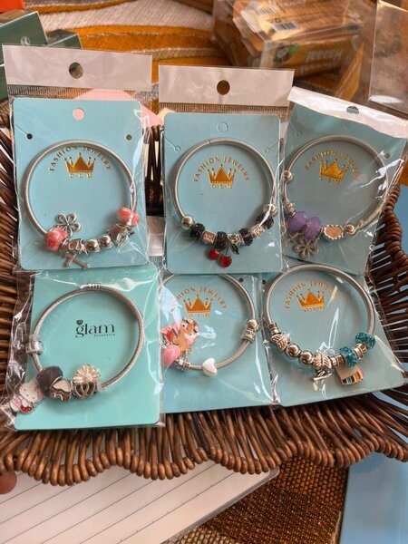 Bracelet à breloques élégant