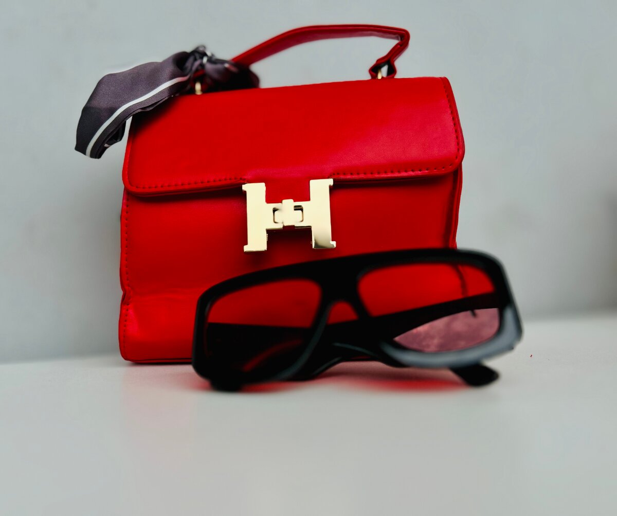 Sac à main rouge élégant