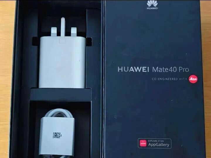 Huawei Mate50 Pro Orange