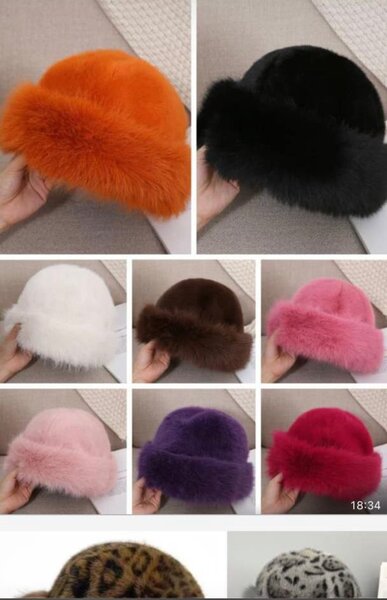 Chapeaux en fausse fourrure colorés