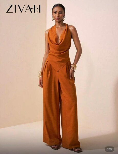 Combinaison élégante drapée