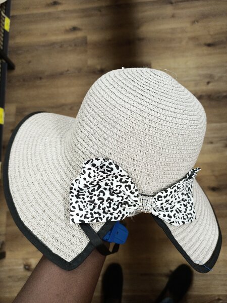 Chapeau d'été en paille