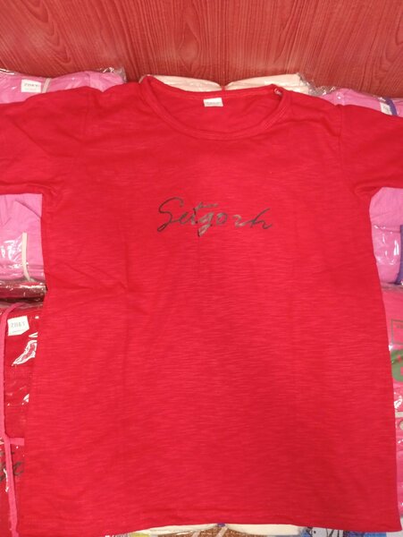T-shirts colorés en coton
