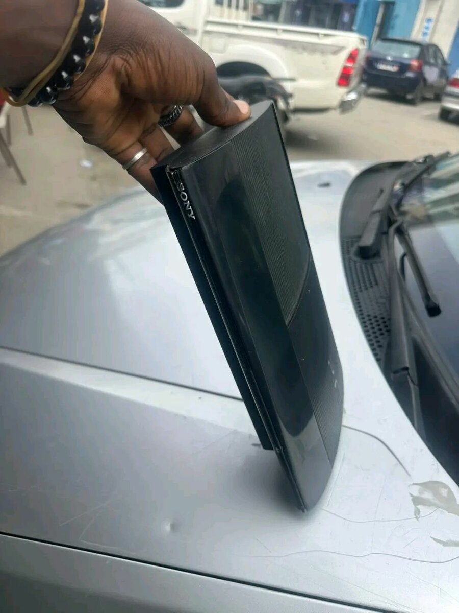 PlayStation 3 ultra slim