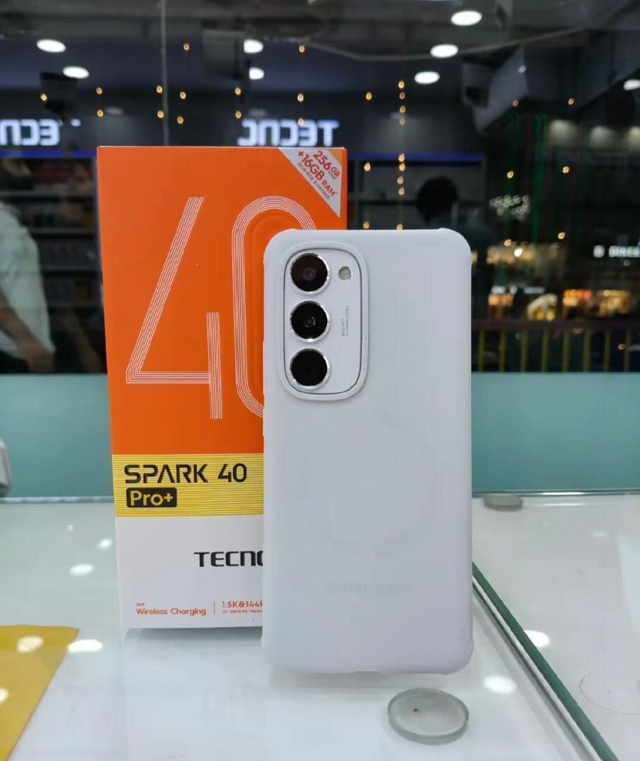 Tecno Spark 40 Pro+