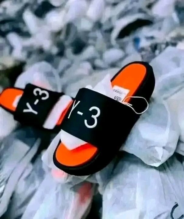 Claquettes tendance de marque