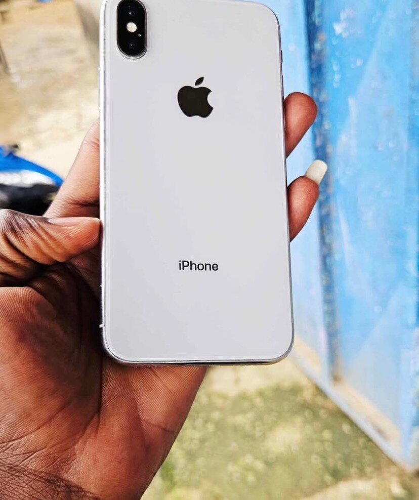 iPhone X 64GB - Excellent état