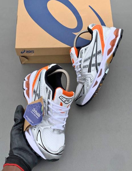 Chaussures de running ASICS tendance