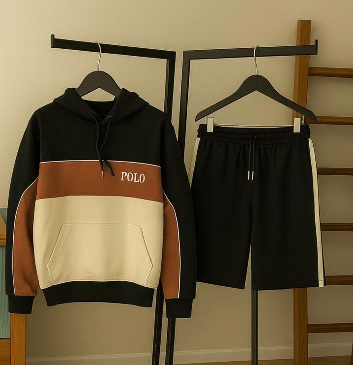 Sweat à capuche et short Polo