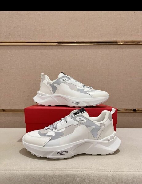 Chaussures VALENTINO Baskets en Cuir Blanc