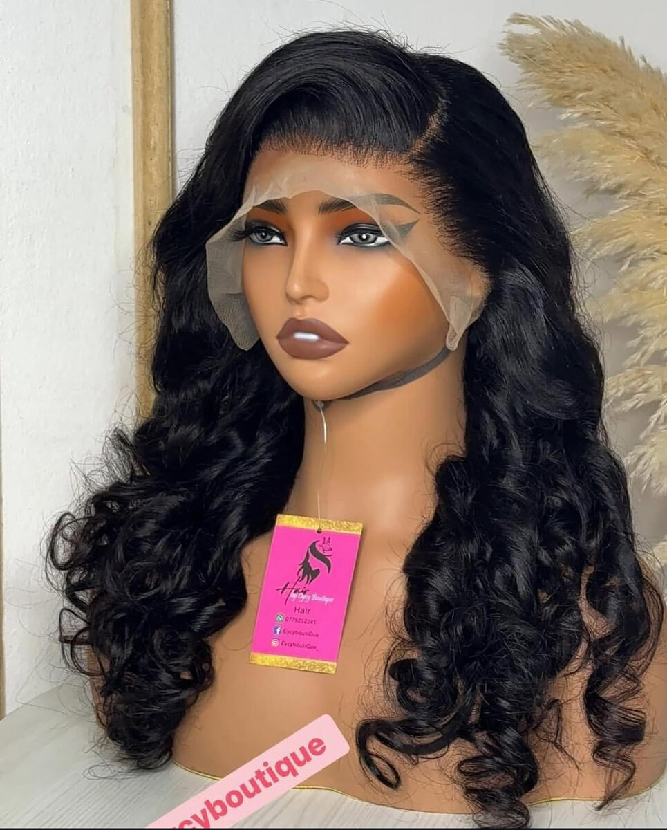 Perruque bouclée luxe