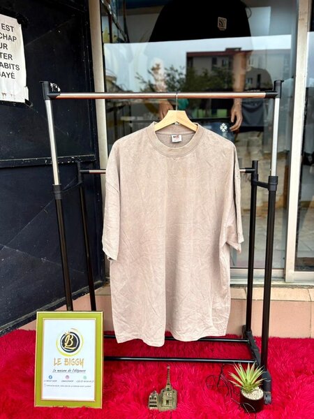 T-shirt oversize beige pour hommes