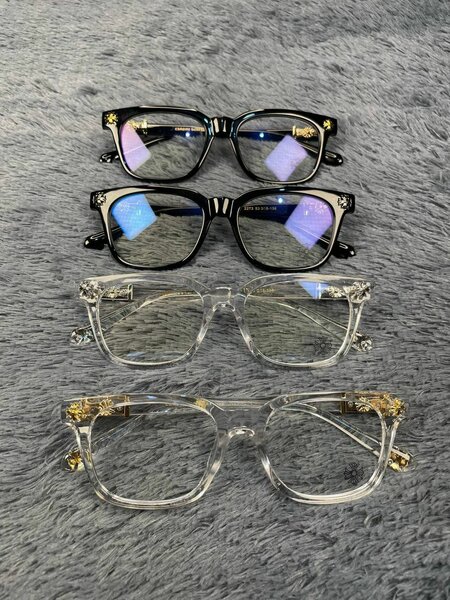 Lunettes chrome hearts