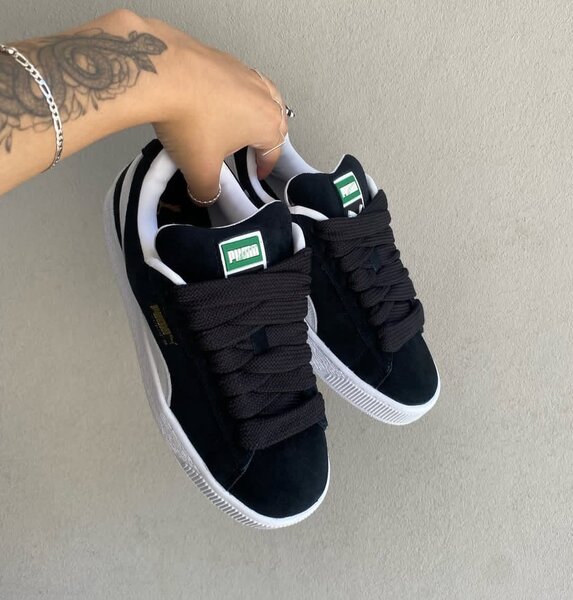 Baskets en daim noires élégantes