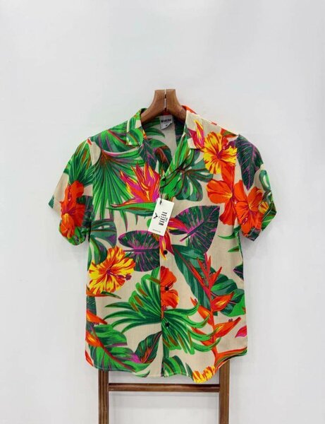 Chemise d'été imprimée colorée