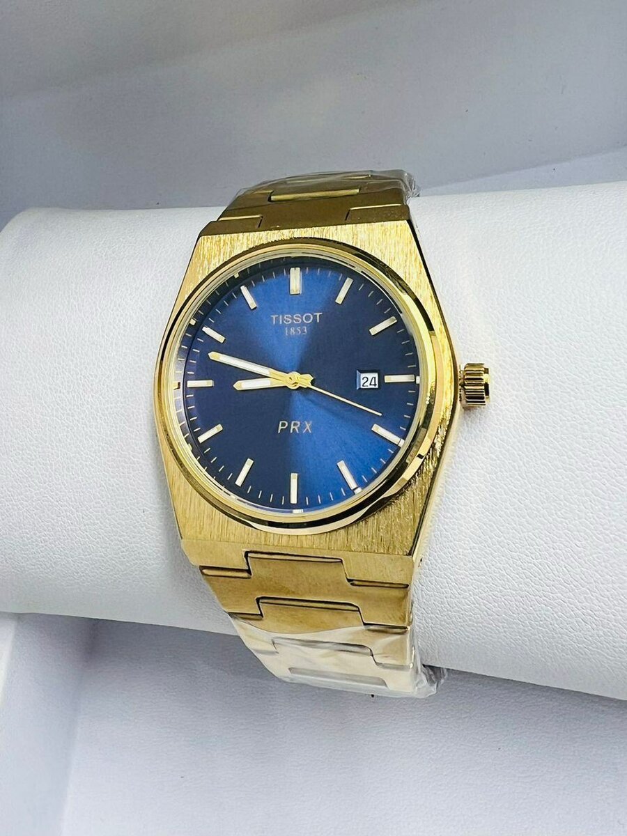 Montre de luxe disponible