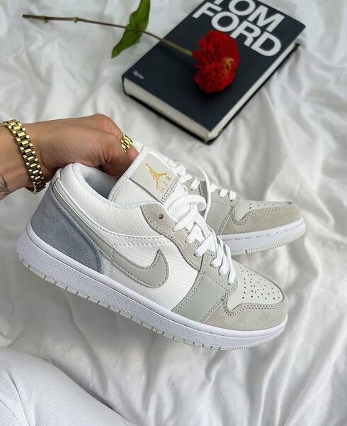 AIR JORDAN 1 LOW PARIS  GREY