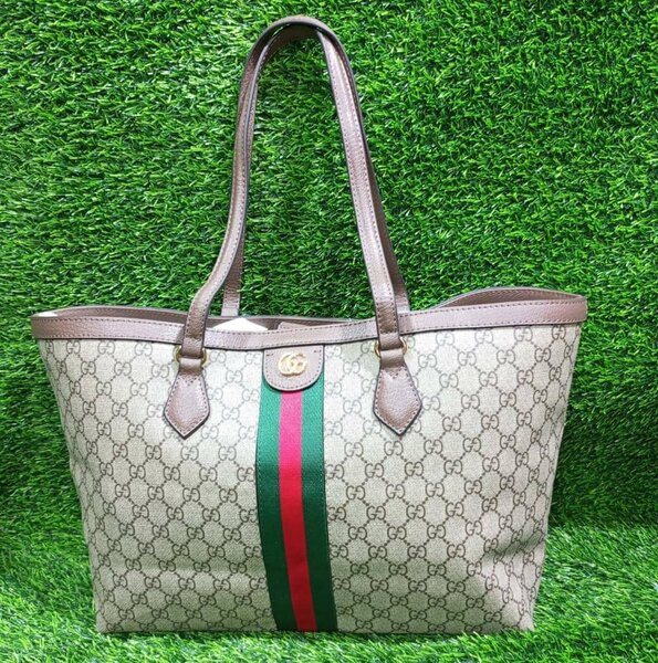 Sac à main en cuir élégant