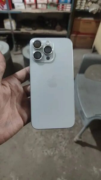 iPhone 15 Pro Max