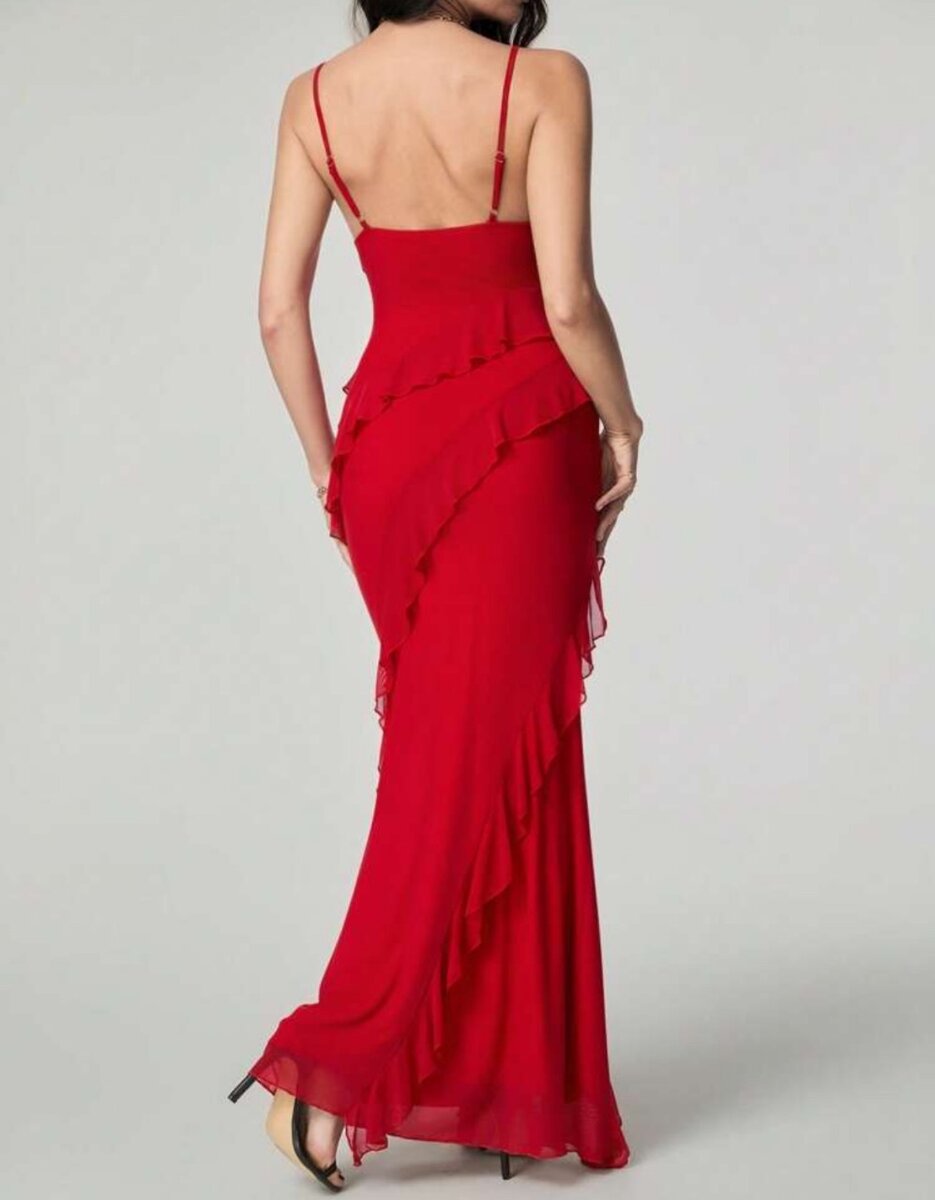 Robe longue rouge élégante