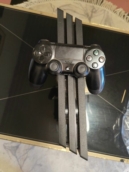 PlayStation 4 pro Jailbreak Version 11.00 with FC25