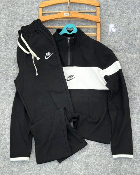Ensemble de survêtement Nike