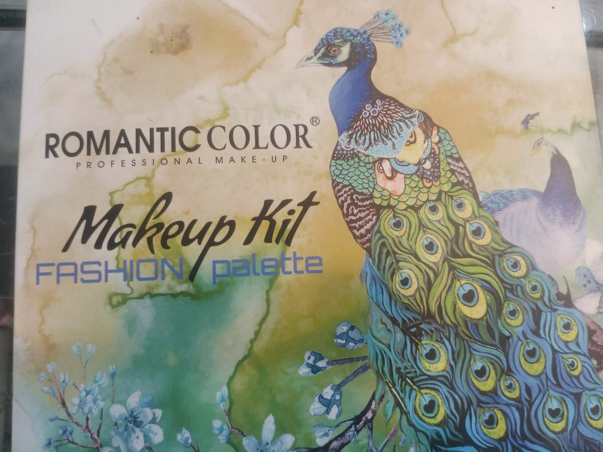ROMANTIC. COLOUR