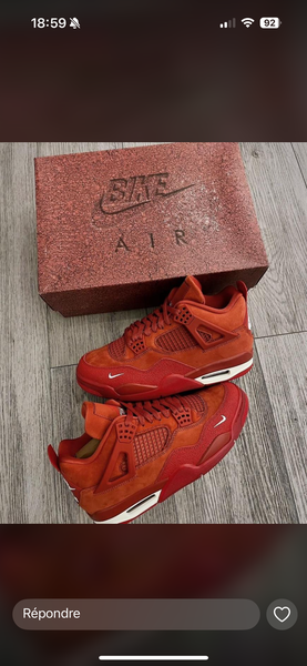 Sneakers rouges en édition limitée
