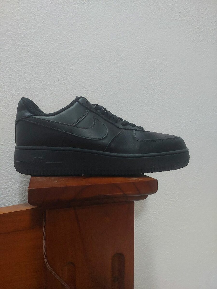 Black Air Force 1