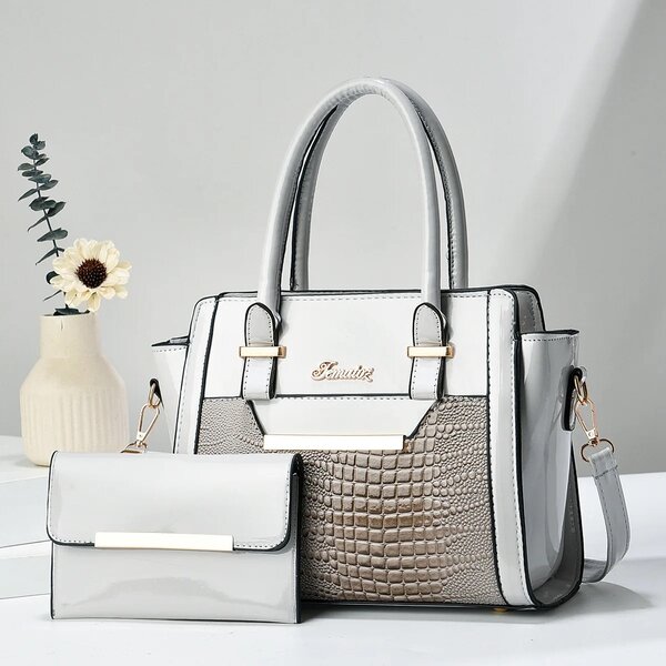 Sac à main pour grande dame en cuir