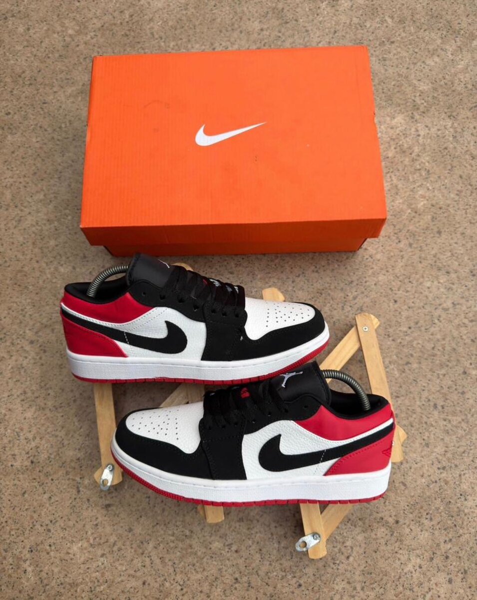 Chaussures Nike Air Jordan 1