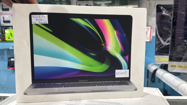 MacBook Pro 2022  13  M2