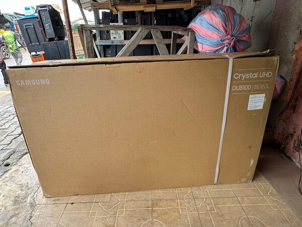 TV Samsung Crystal UHD 65 pouces