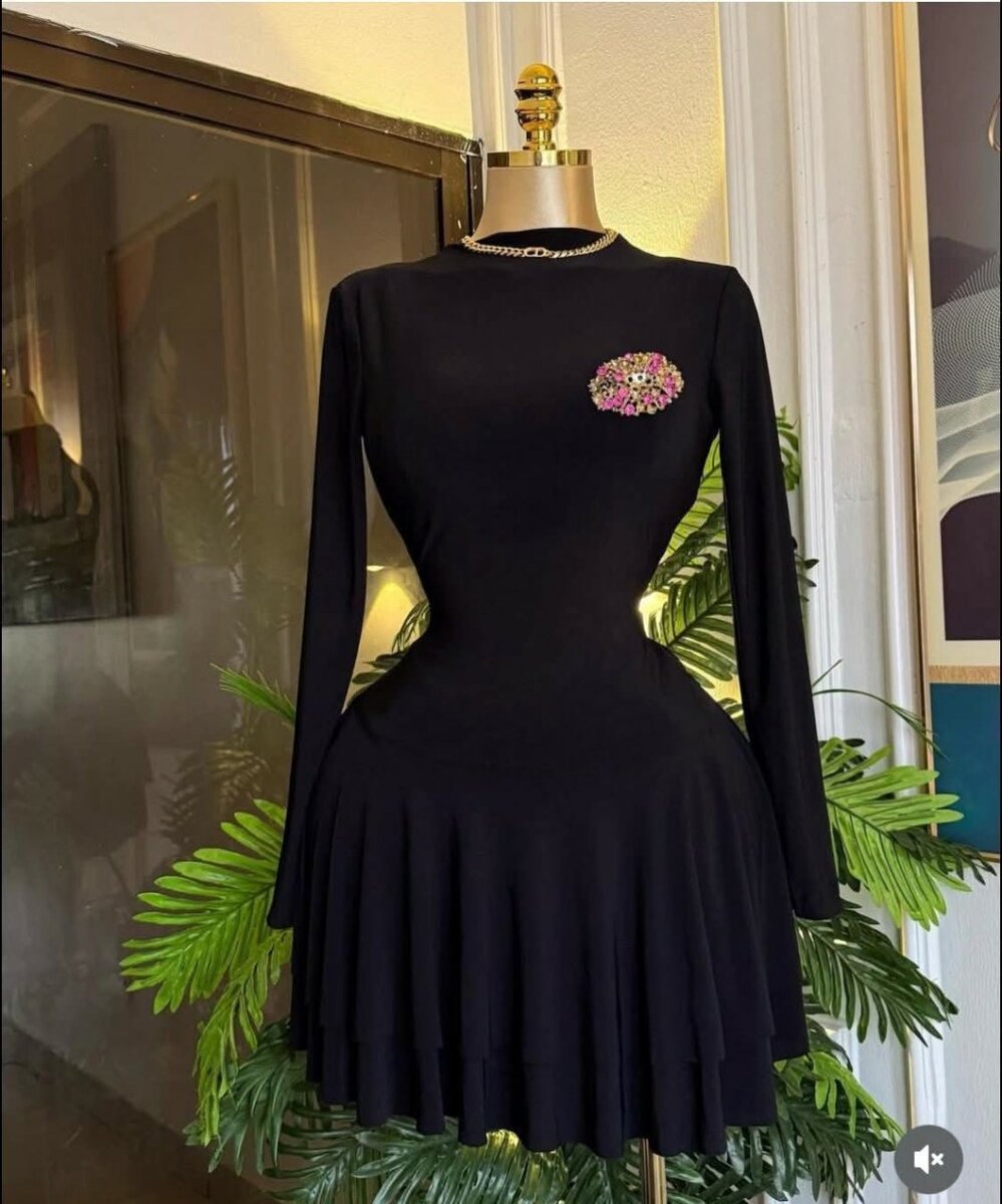 Robe élégante à manches longues