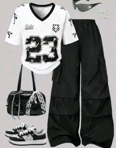 Ensemble survêtement et accessoires pour femme