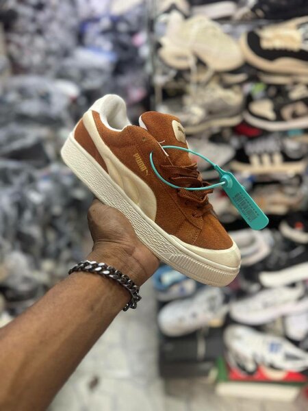 Baskets en daim élégantes