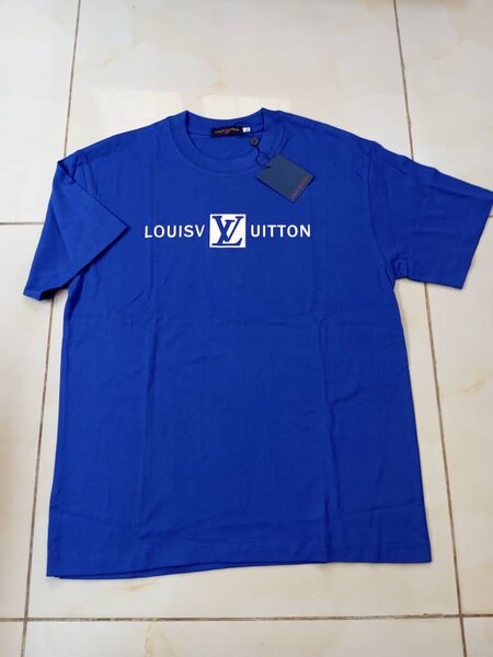 T-shirt bleu Louis V