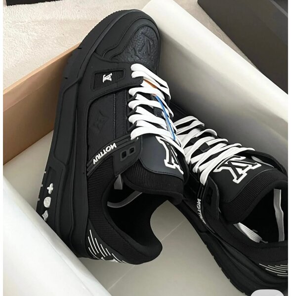 Baskets noires élégantes