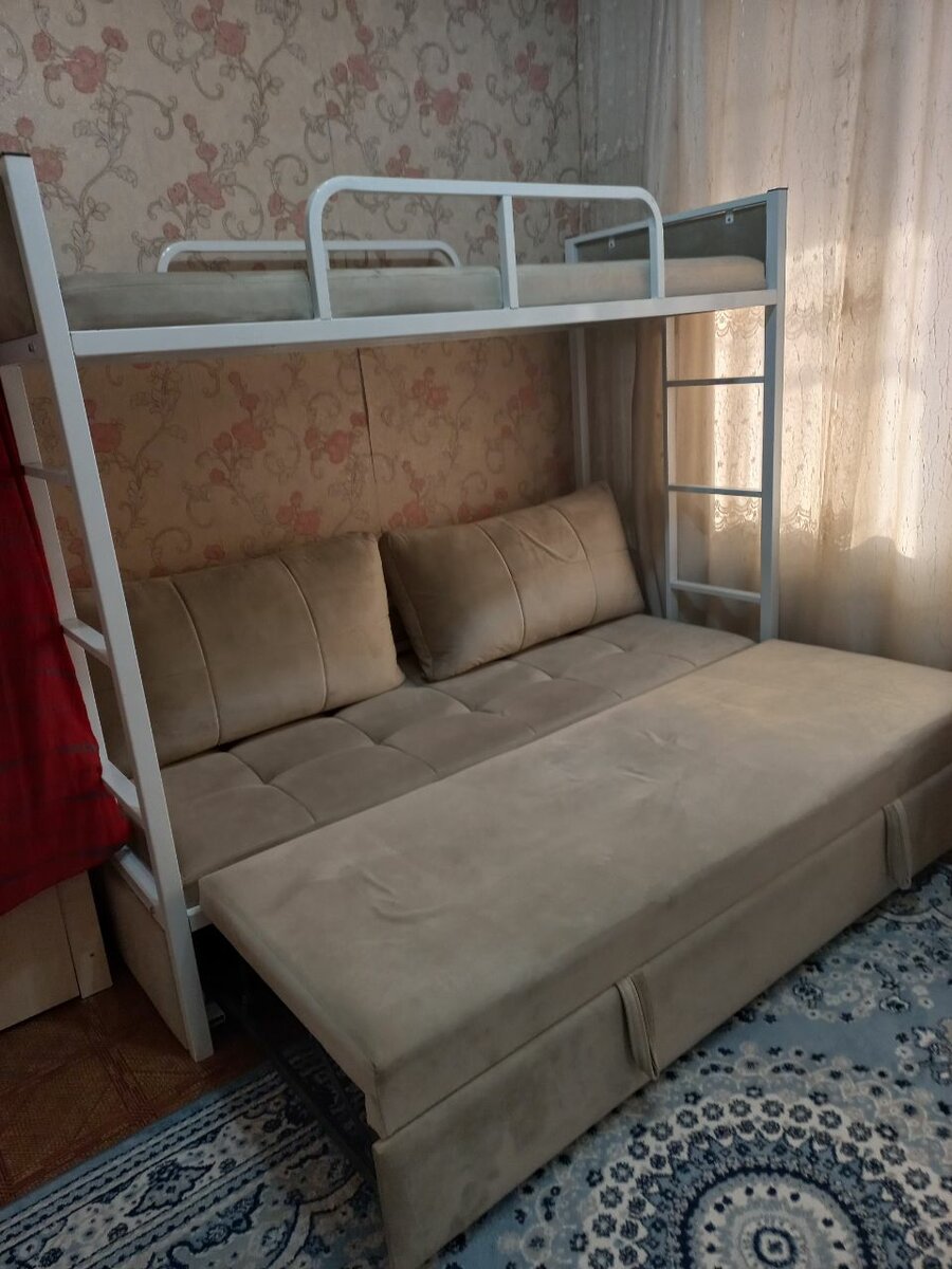 Двухярусный диван кровать