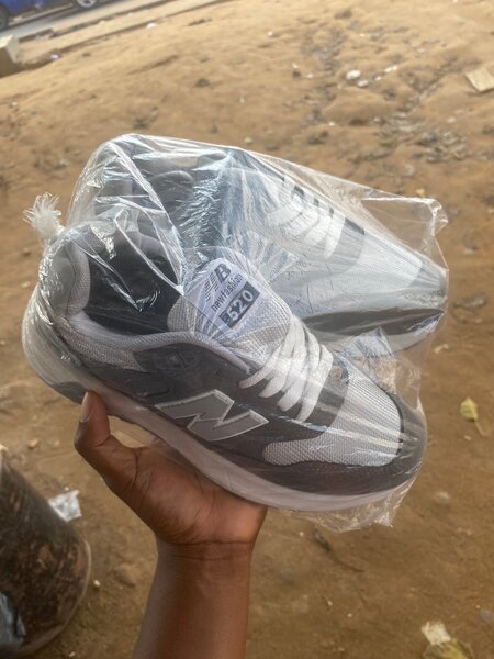 Baskets sport homme stylées