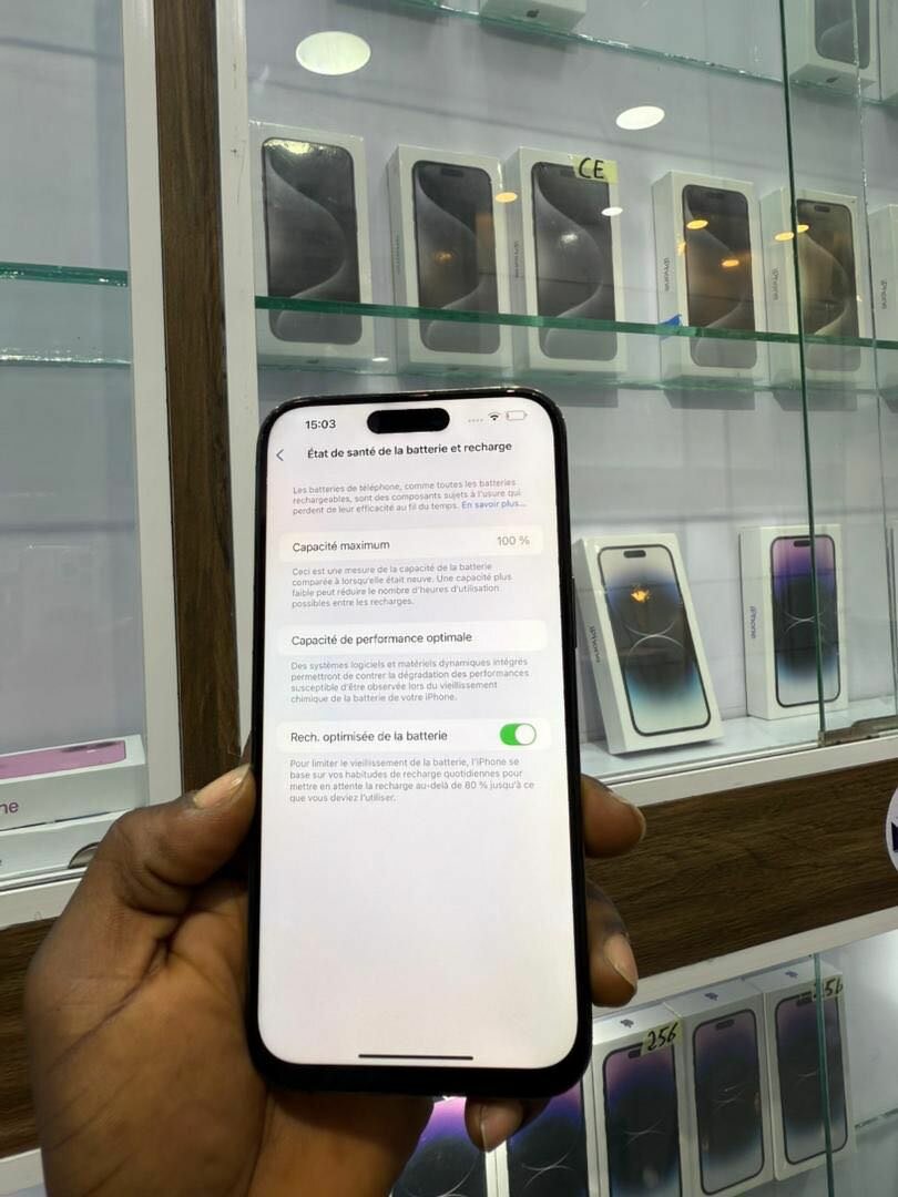 14pro max 128gb écran changé