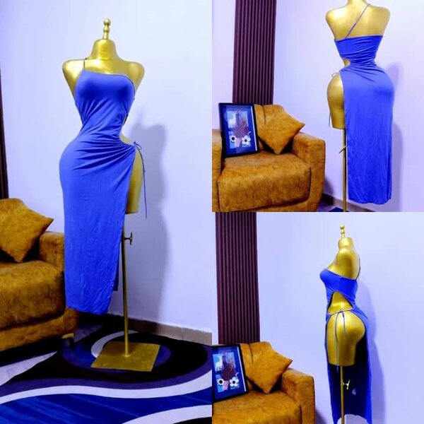 Robe longue bleue élégante