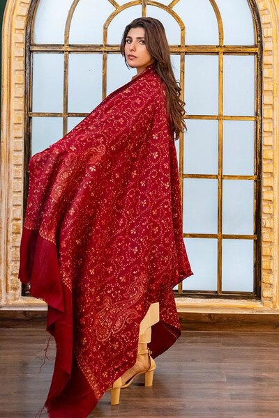 Red shawl