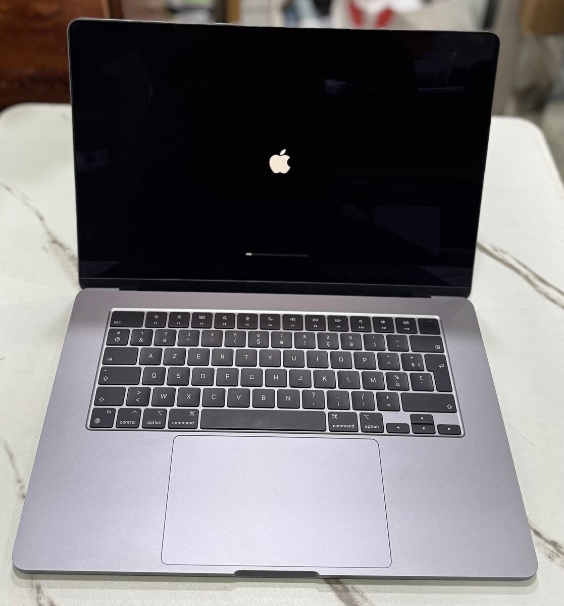 macbook air m2 2023